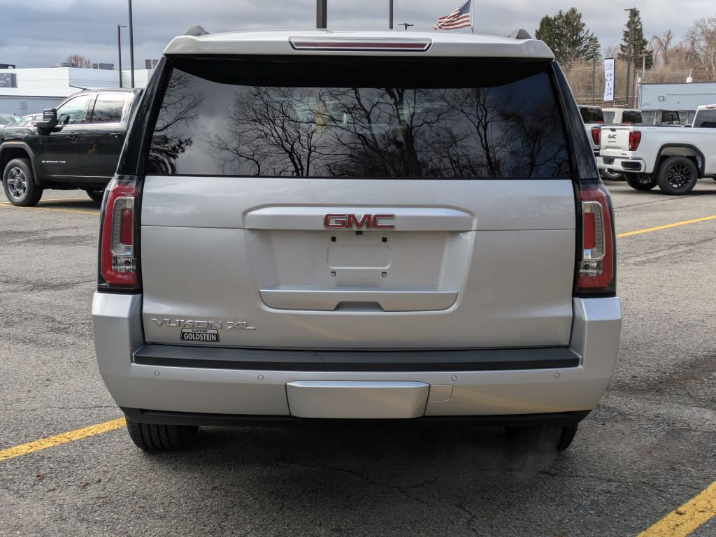 Used 2015 GMC Yukon XL SLE w/ Convenience Package image 6