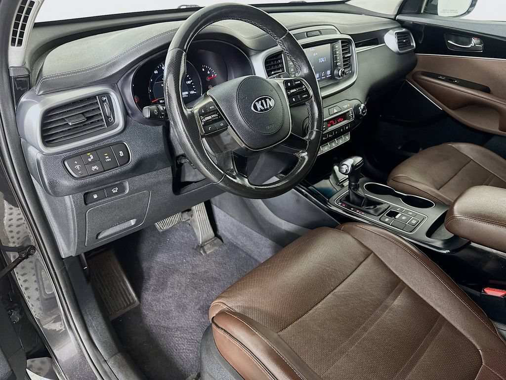 Certified 2019 Kia Sorento SX w/ SX Touring Package FWD image 23