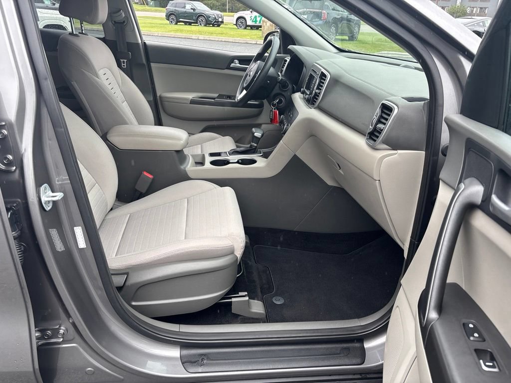 Used 2018 Kia Sportage LX AWD/4WD image 30