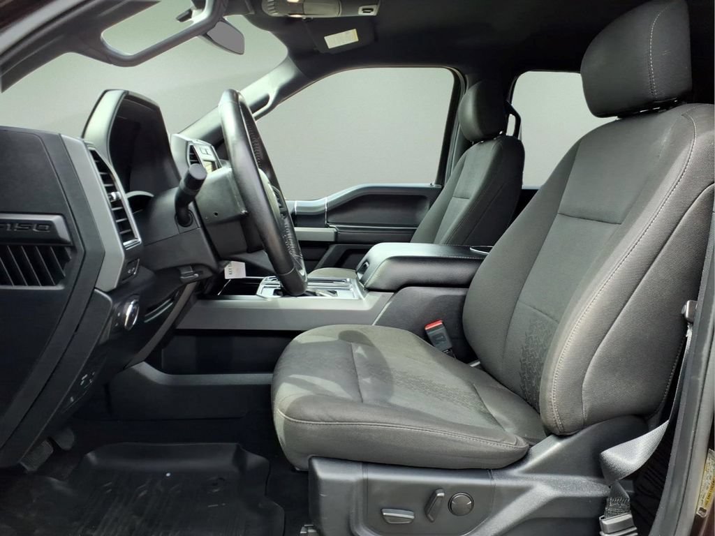 Used 2019 Ford F150 XLT w/ Equipment Group 302A Luxury AWD/4WD image 2
