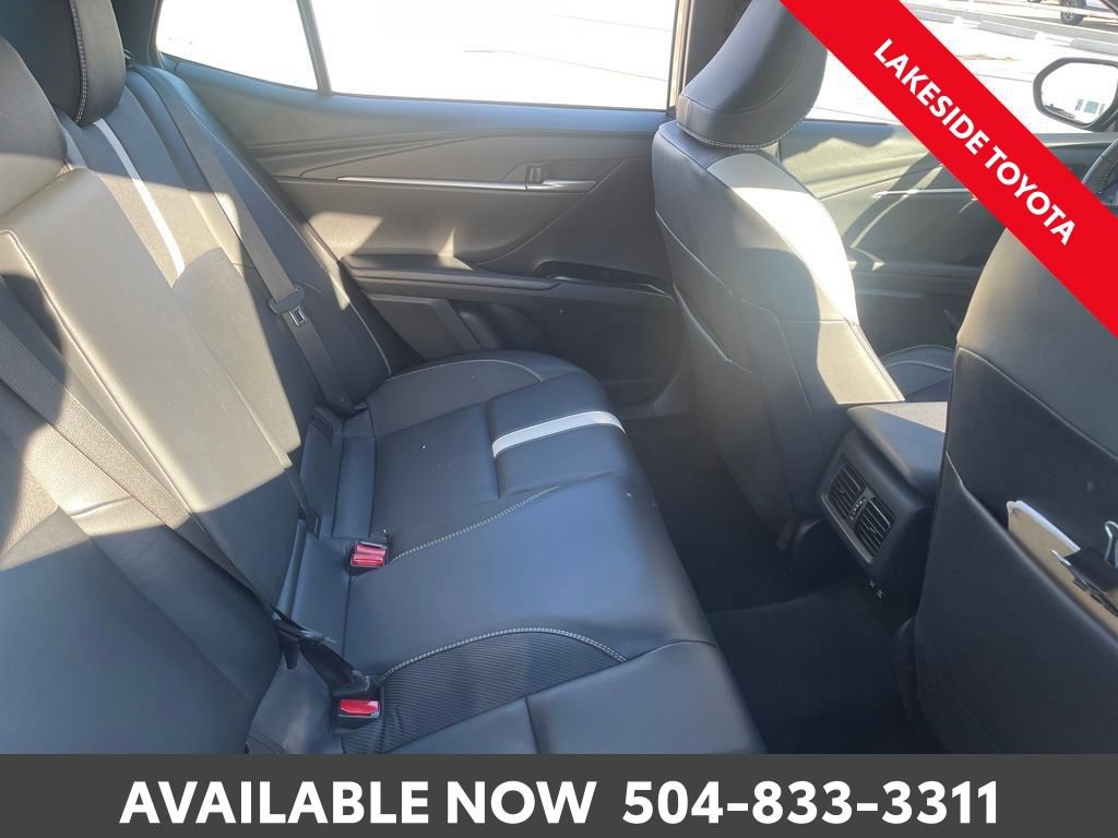 Used 2025 Toyota Camry SE image 17