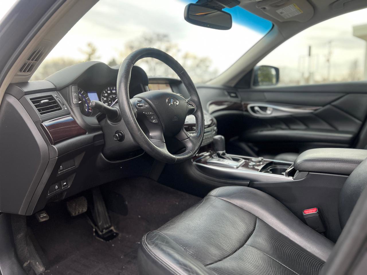 Used 2011 INFINITI M37 x w/ Premium Pkg AWD/4WD image 16