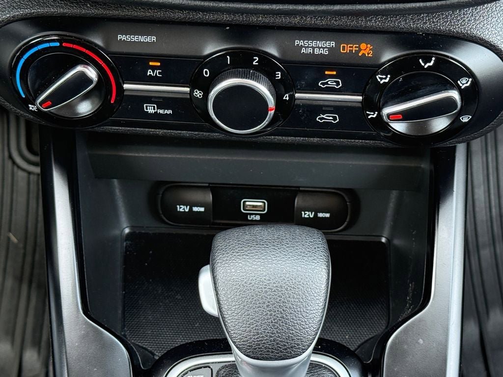 Used 2020 Kia Soul LX FWD image 25