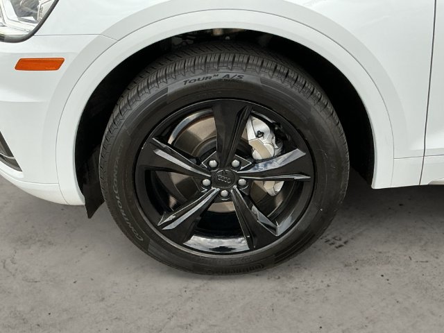 Used 2020 Audi Q5 Premium Plus AWD/4WD image 9