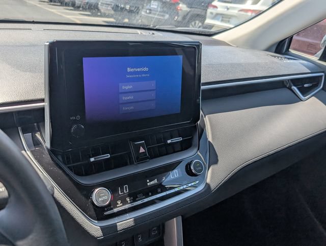 Used 2025 Toyota Corolla Cross XLE AWD/4WD image 19