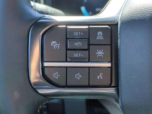 Used 2024 Ford F350 Platinum w/ FX4 Off-Road Package AWD/4WD image 17