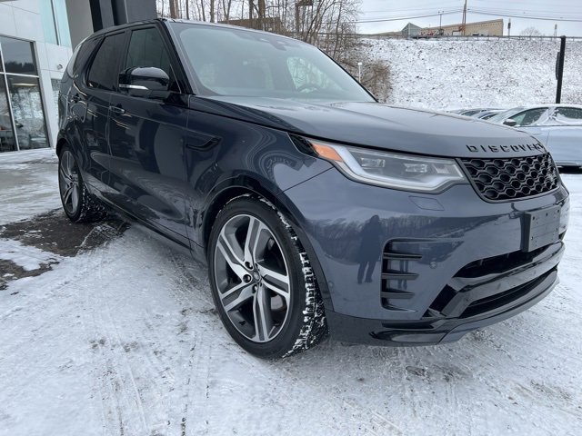 Used 2024 Land Rover Discovery Dynamic SE image 7