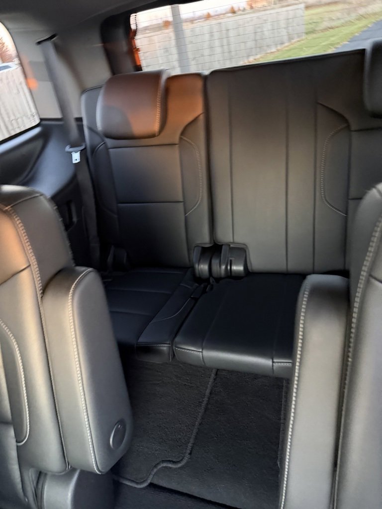Used 2019 GMC Yukon SLT w/ HD Trailering Package image 8
