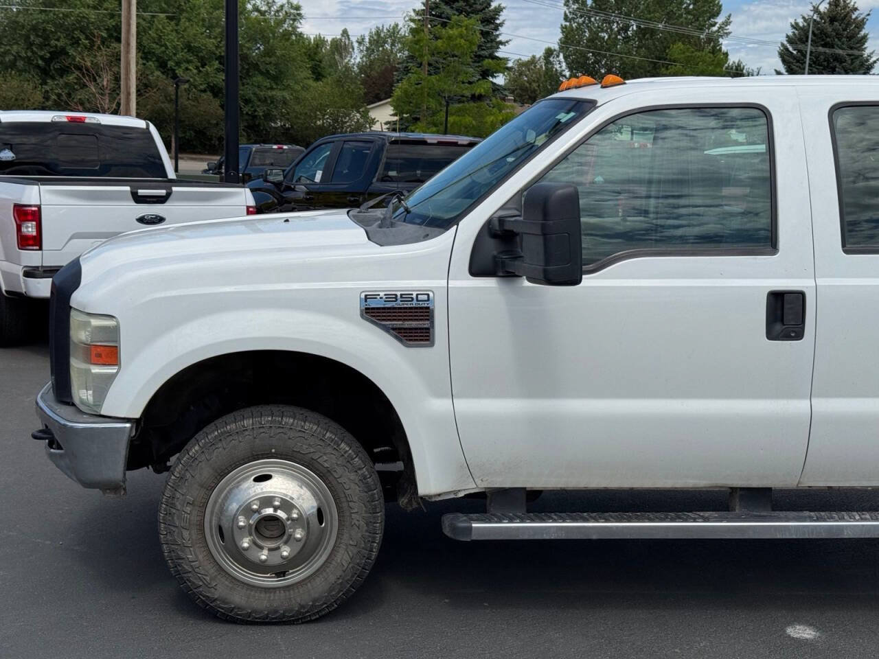 Used 2009 Ford F350 4x4 Crew Cab DRW Super Duty image 4
