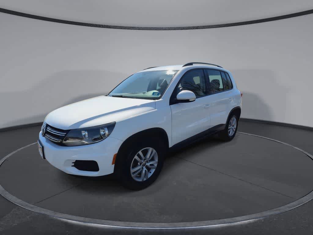 Used 2016 Volkswagen Tiguan S FWD image 4