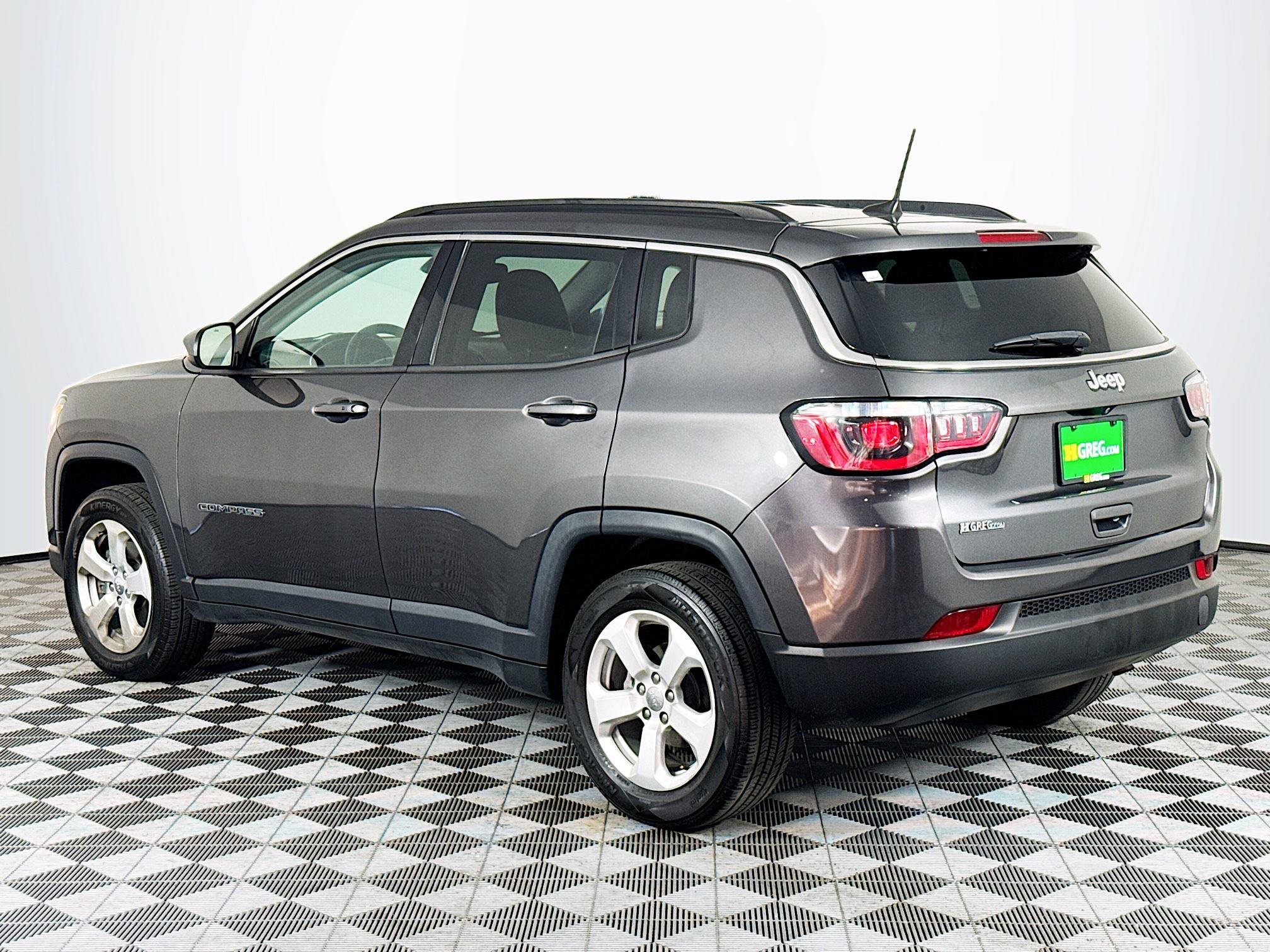 Used 2018 Jeep Compass Latitude w/ Popular Equipment Group image 6