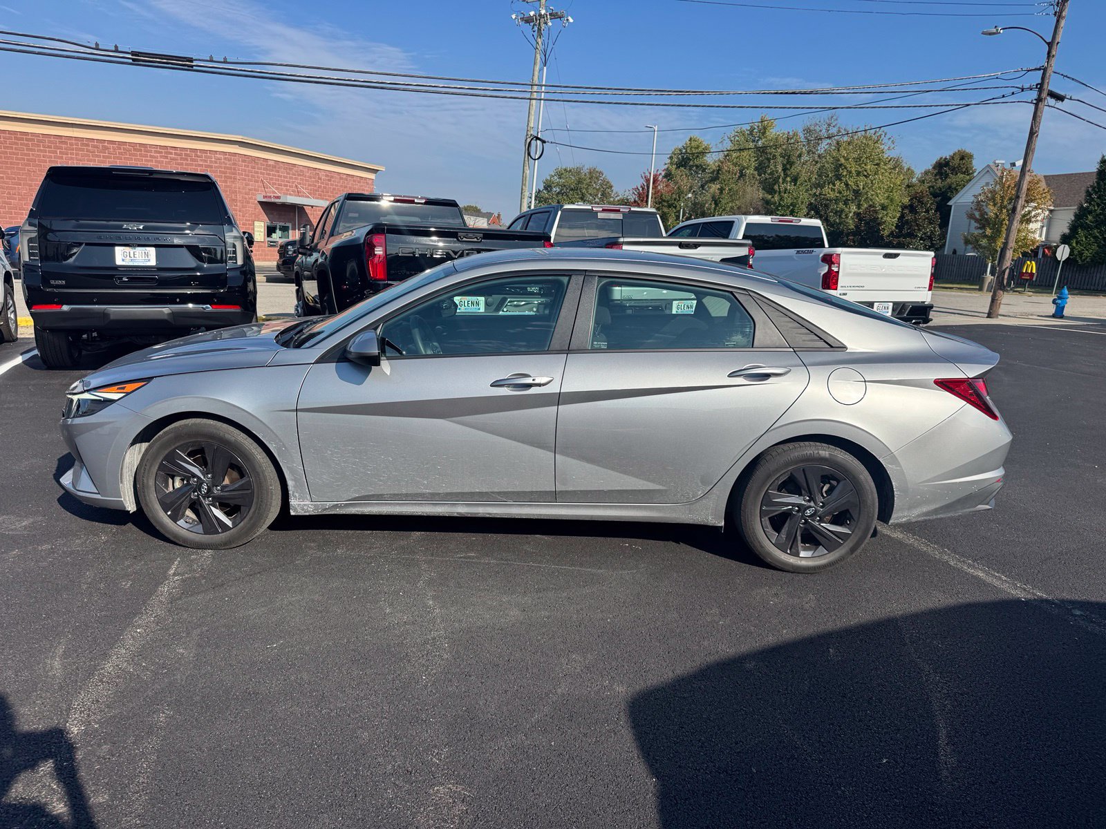 Used 2022 Hyundai Elantra SEL FWD image 3