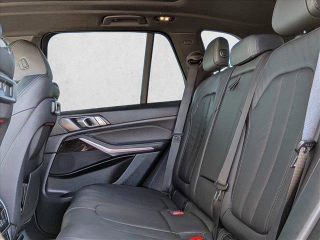 Used 2019 BMW X5 xDrive40i w/ Convenience Package AWD/4WD image 19
