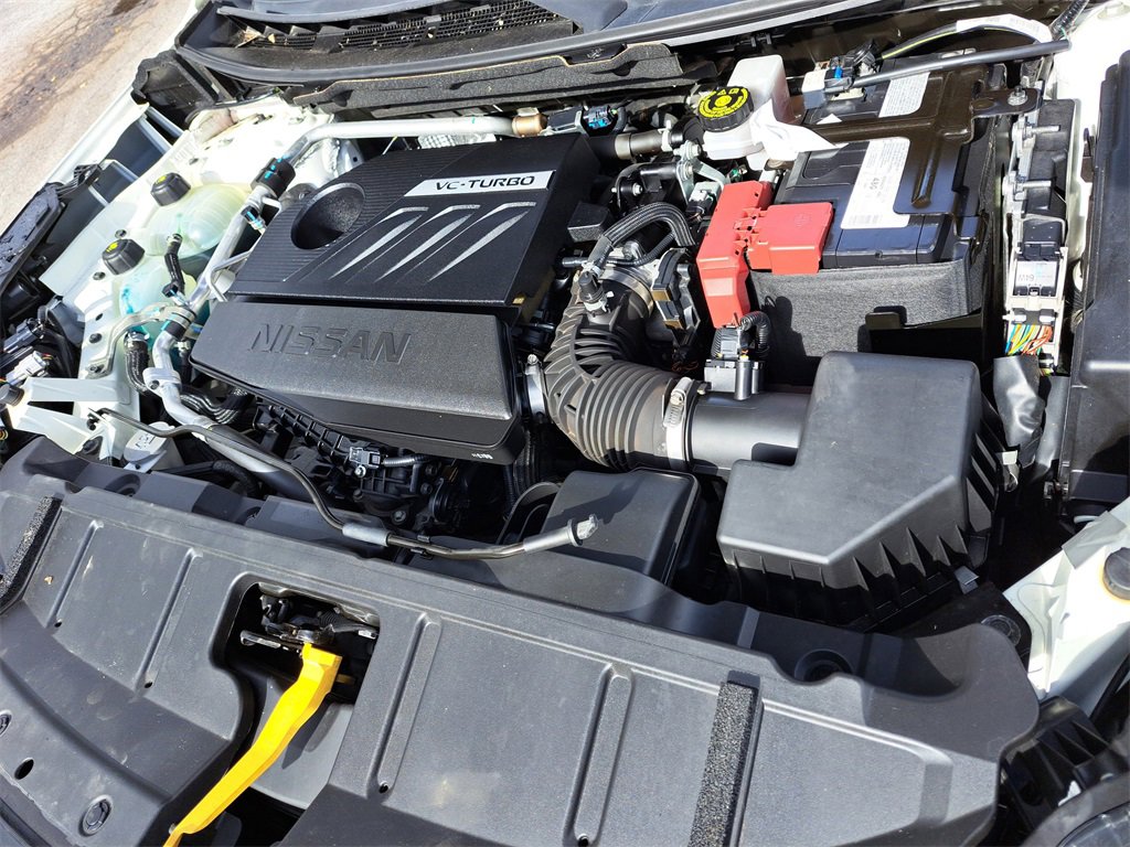 Used 2022 Nissan Rogue S image 27