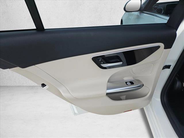 Used 2023 Mercedes-Benz C 300 Sedan image 12