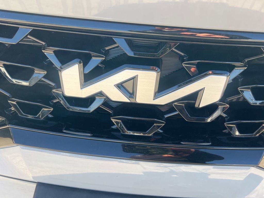 Certified 2023 Kia Sorento EX w/ Panoramic Sunroof Package image 28