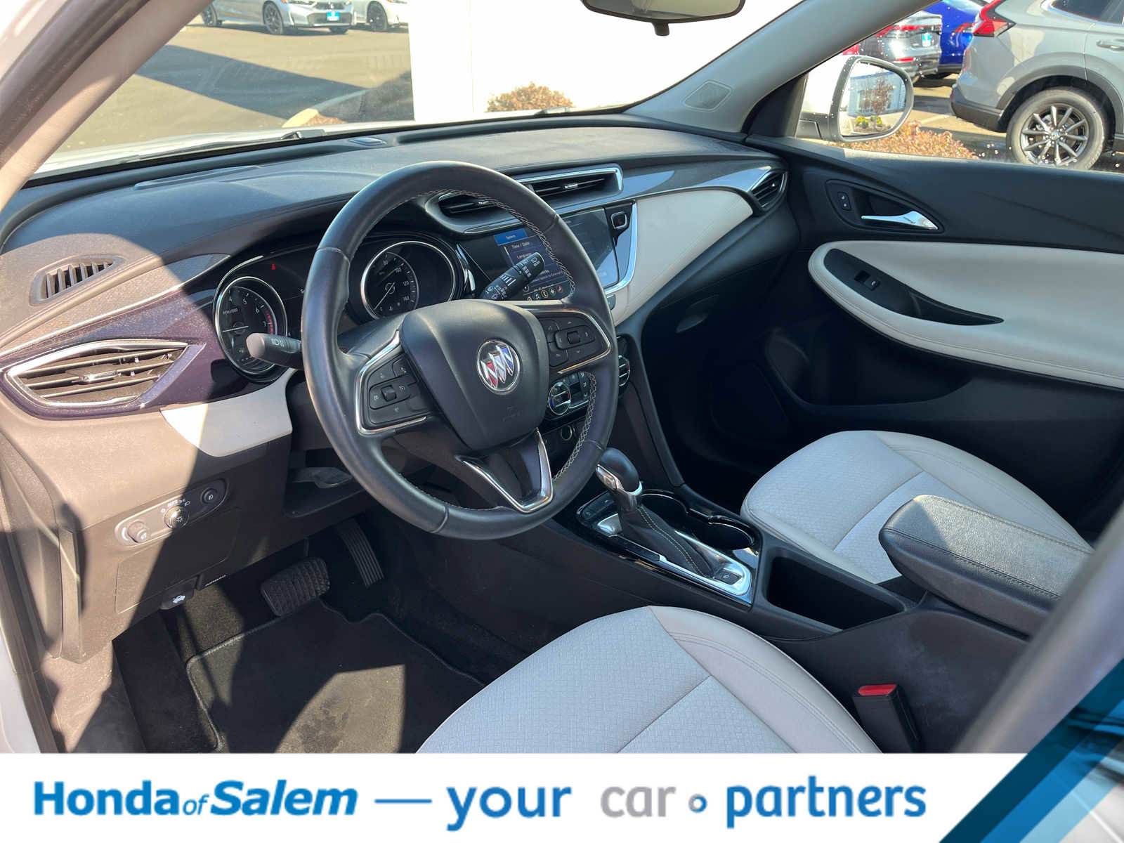 Used 2023 Buick Encore GX Select image 2