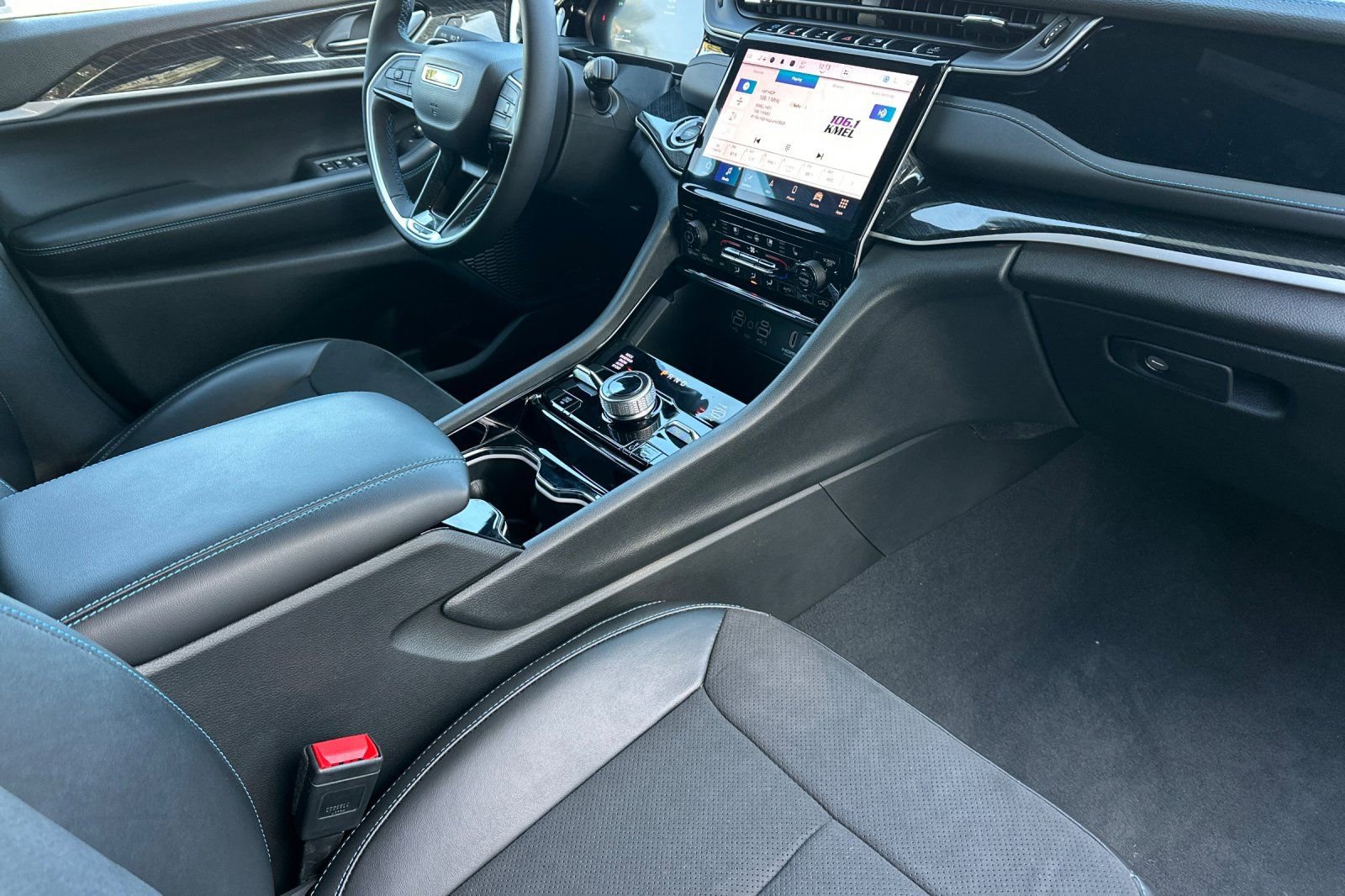 New 2023 Jeep Grand Cherokee Trailhawk image 15