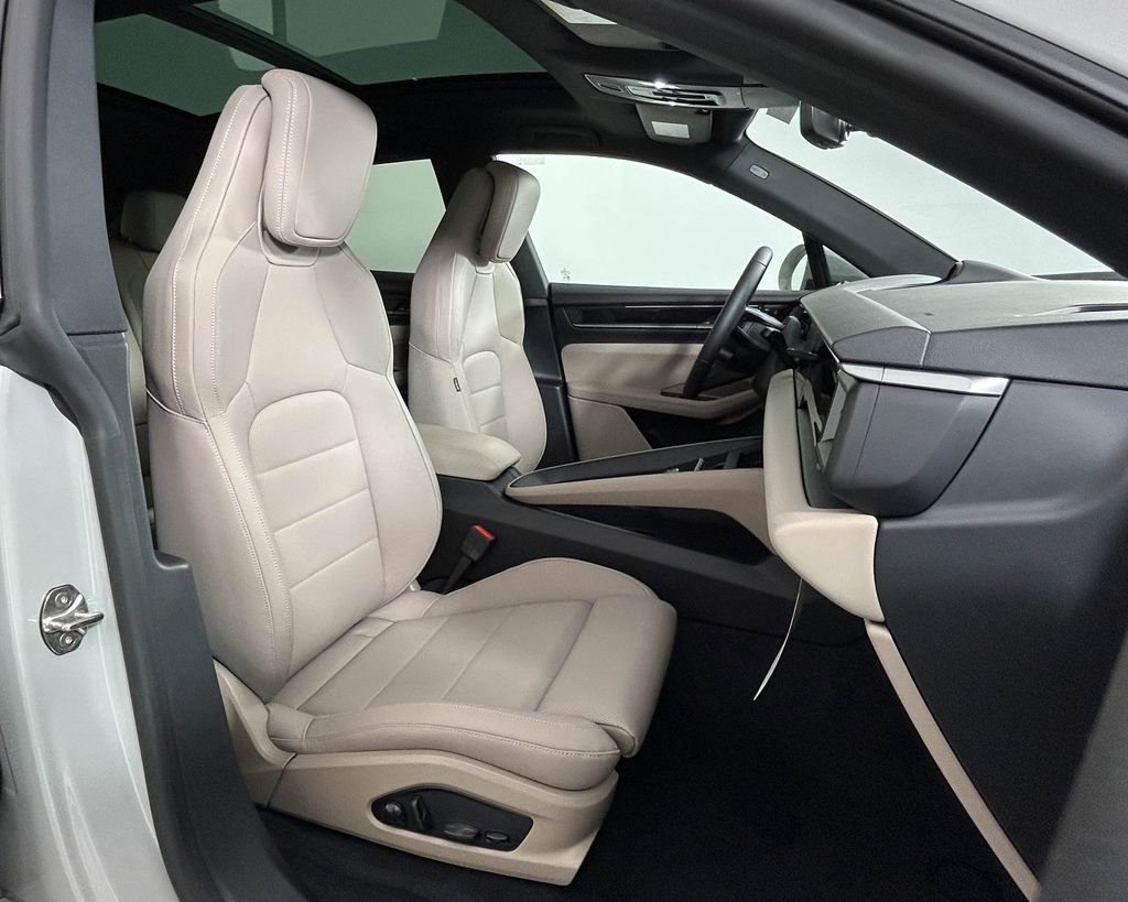 New 2026 Porsche Macan 4 Electric AWD/4WD image 23