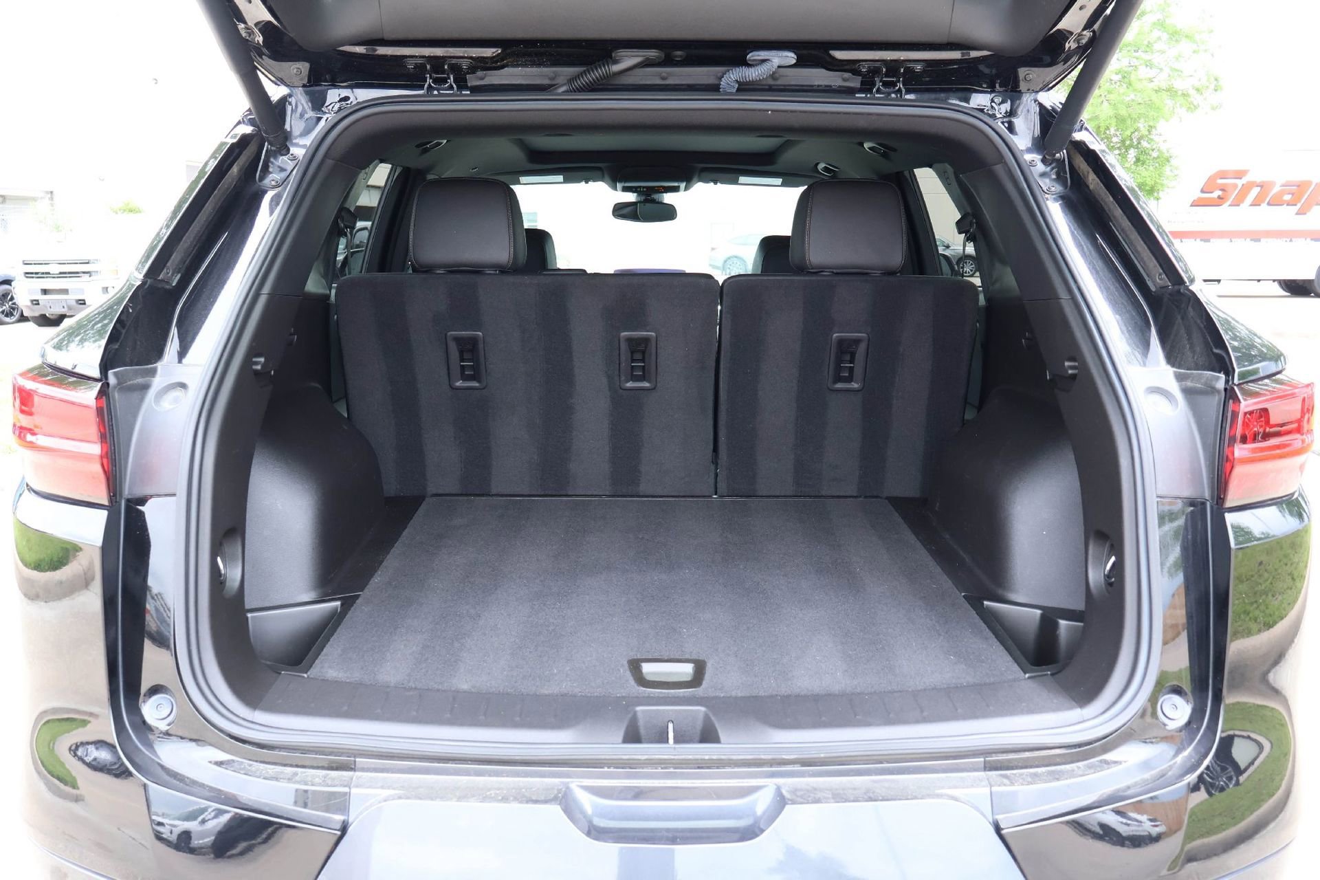 Used 2023 Chevrolet Blazer Premier FWD image 19