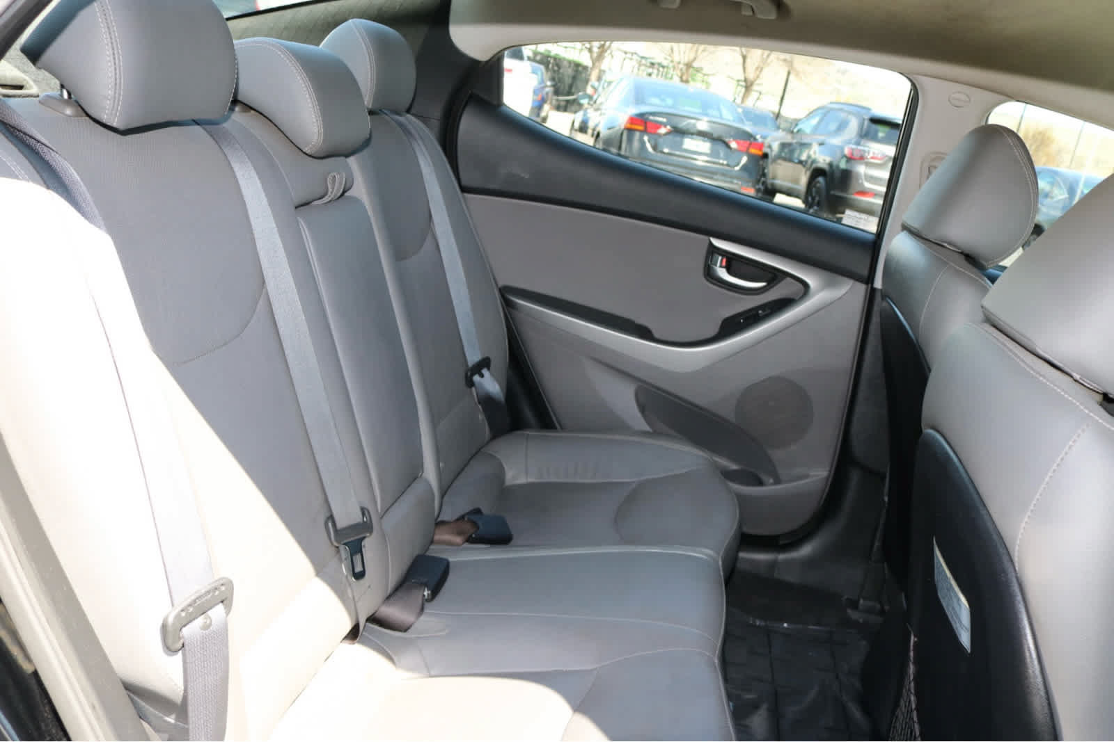 Used 2014 Hyundai Elantra Limited FWD image 22
