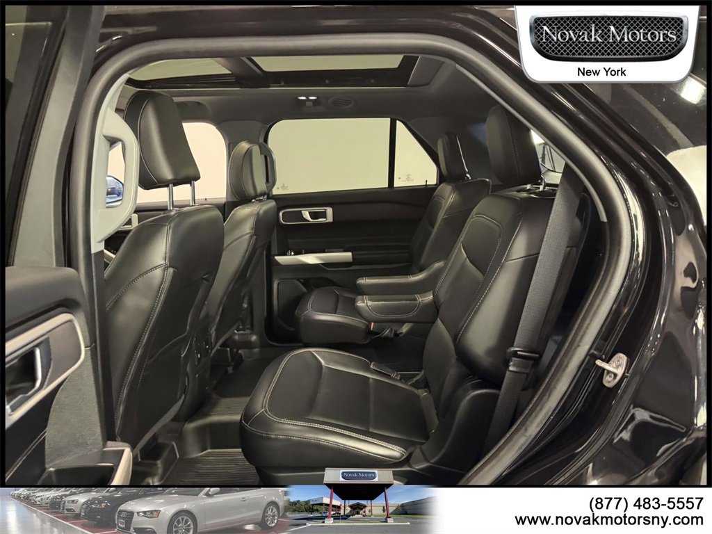 Used 2022 Ford Explorer XLT w/ Equipment Group 202A image 13