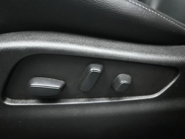 Used 2023 Cadillac XT4 Premium Luxury image 14