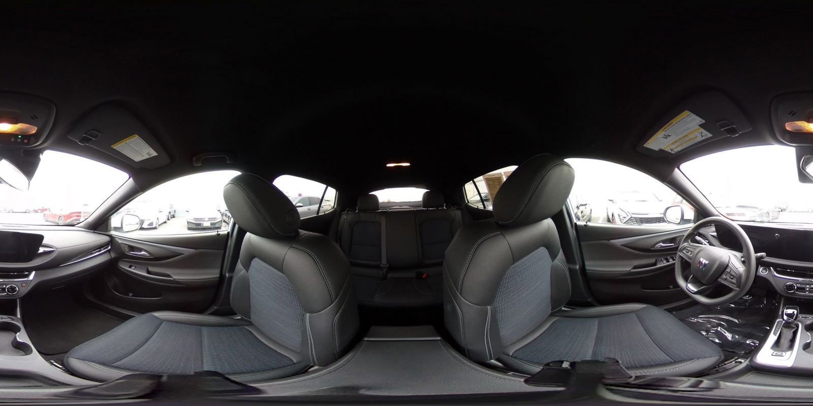 Used 2025 Buick Envista Preferred image 42