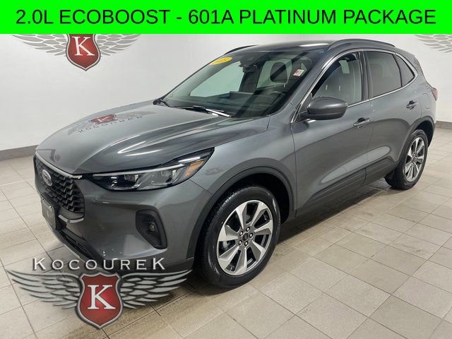 Used 2025 Ford Escape Platinum image 3