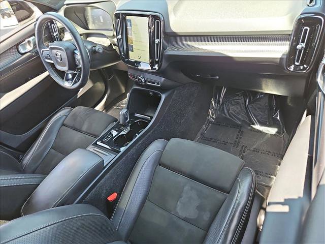 Used 2019 Volvo XC40 T5 R-Design AWD/4WD image 22