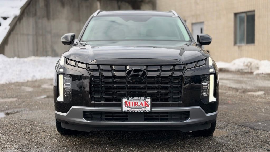 Used 2023 Hyundai Palisade Limited w/ Cargo Package image 9
