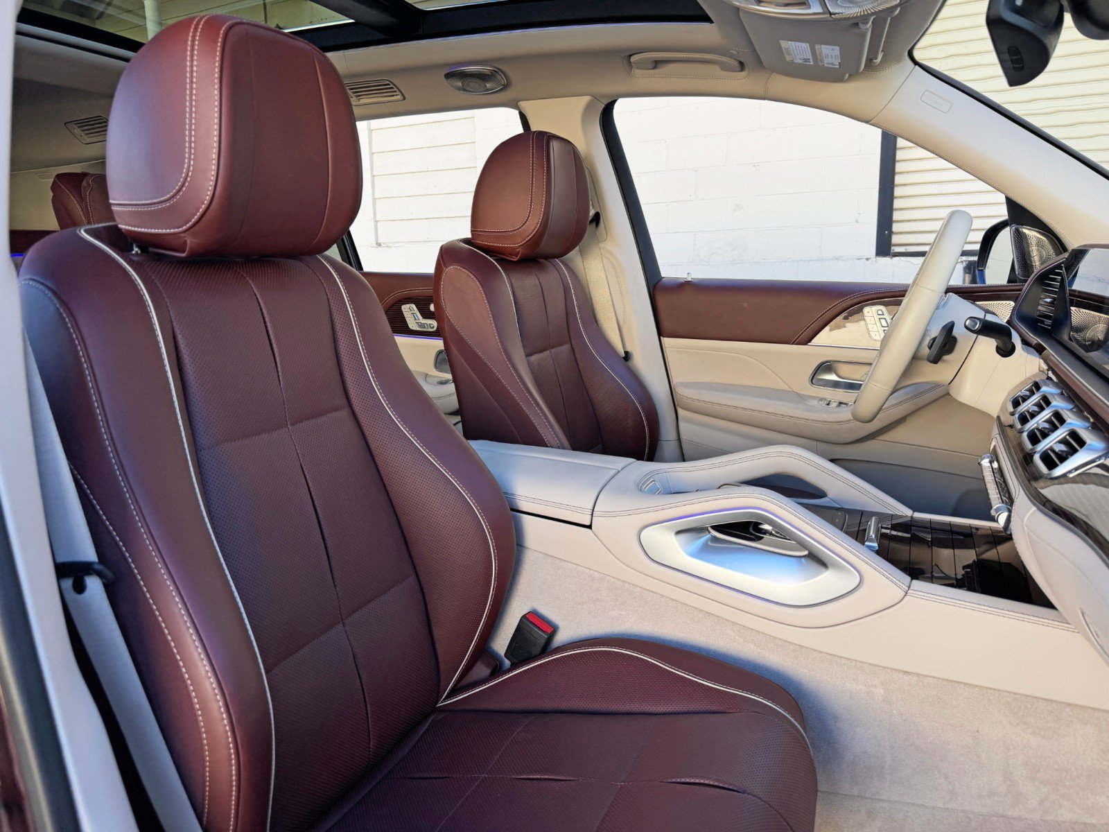 Used 2023 Mercedes-Benz Maybach GLS 600 4MATIC image 51