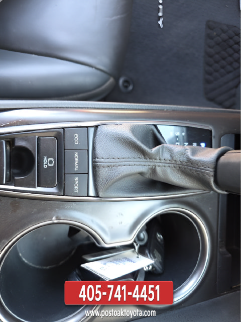 Used 2023 Toyota Camry XSE FWD image 19