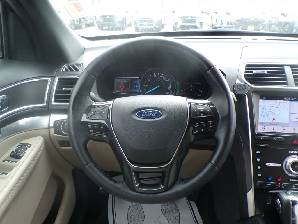 Used 2019 Ford Explorer Limited image 10