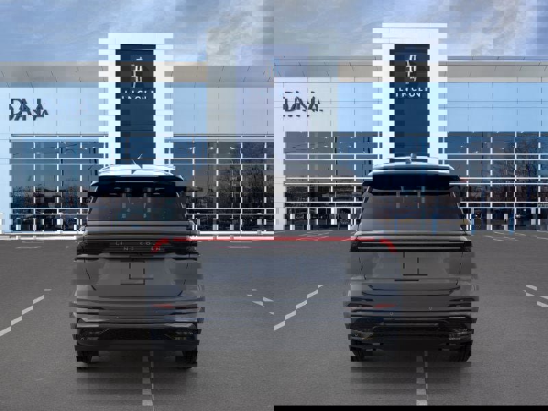 New 2025 Lincoln Nautilus Premier w/ Jet Appearance Package image 5