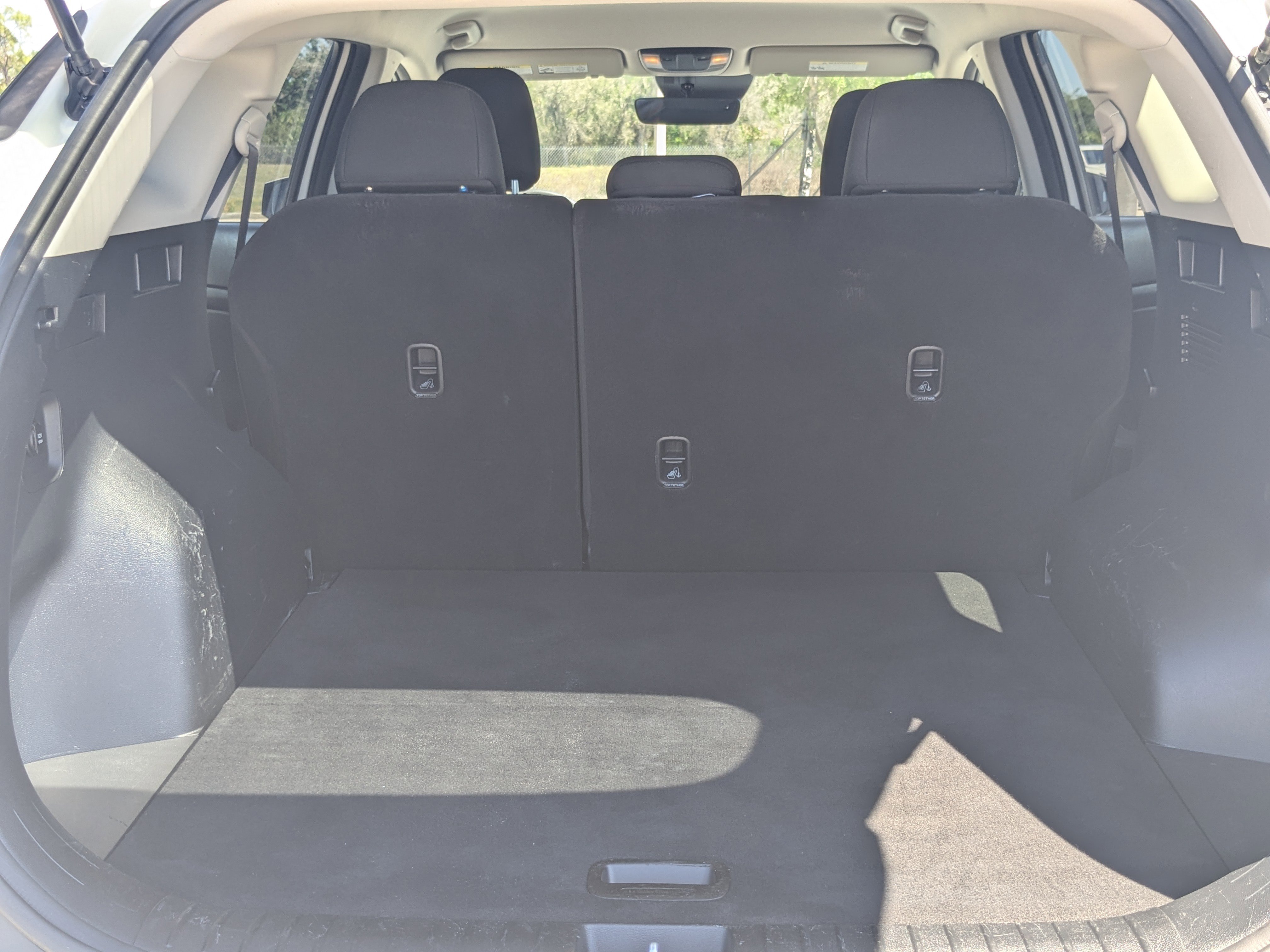 Certified 2025 Kia Sportage LX AWD/4WD image 15