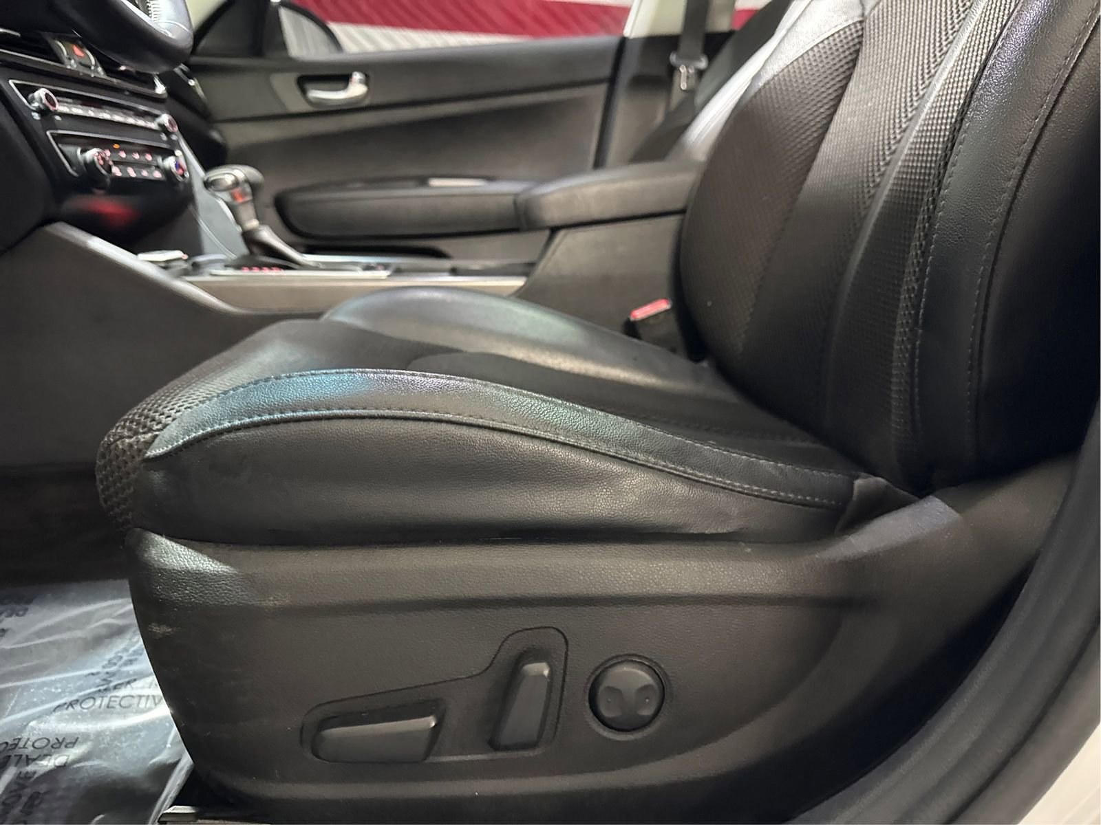 Used 2020 Kia Optima S w/ S Panoramic Sunroof Package image 16