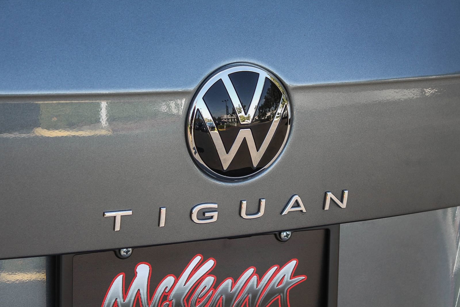 Used 2024 Volkswagen Tiguan Wolfsburg Edition image 10