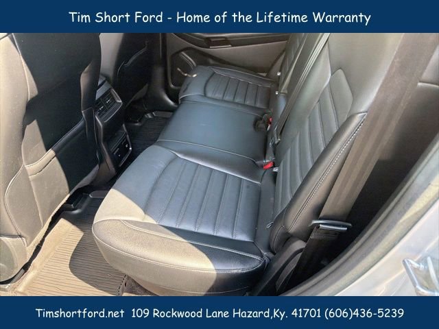 Used 2018 Ford Edge SEL w/ Equipment Group 201A AWD/4WD image 9
