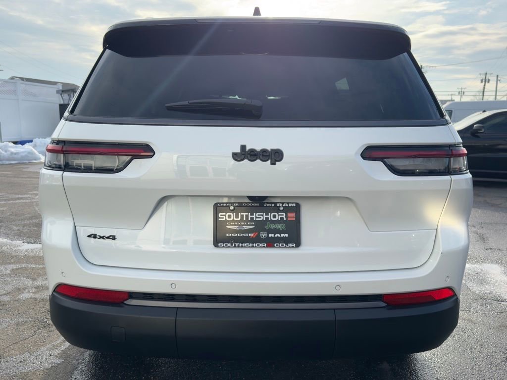 New 2026 Jeep Grand Cherokee L Limited w/ Limited Altitude Package image 6