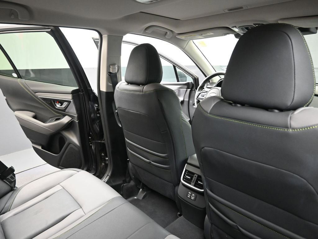 Certified 2025 Subaru Outback Onyx Edition image 15
