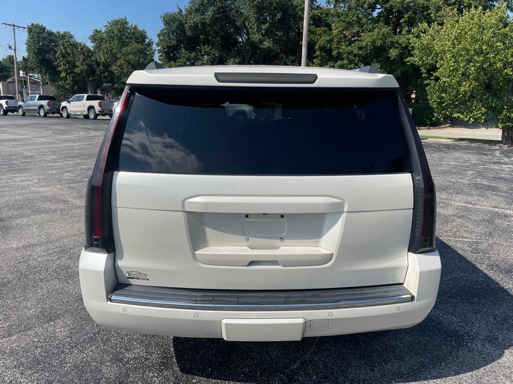 Used 2015 Chevrolet Suburban LTZ AWD/4WD image 6