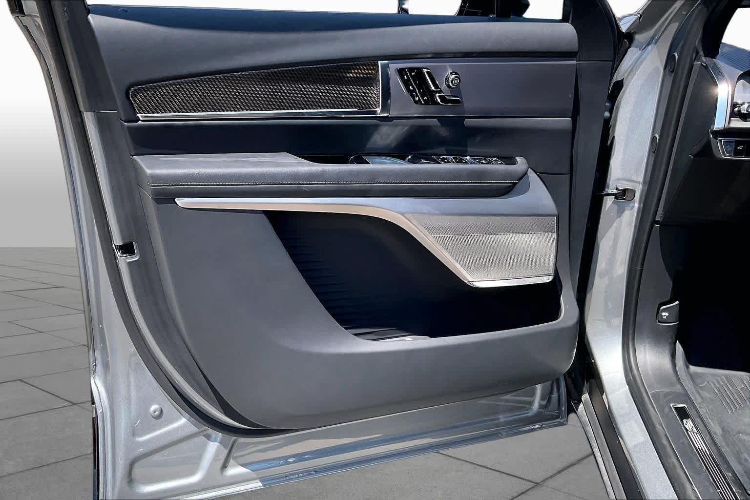 Used 2026 Cadillac Vistiq Sport w/ LPO, Floor Liner Package AWD/4WD image 20