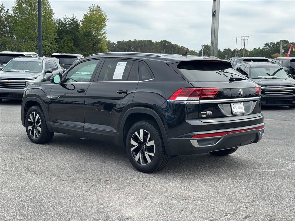 Used 2022 Volkswagen Atlas Cross Sport SE FWD image 5