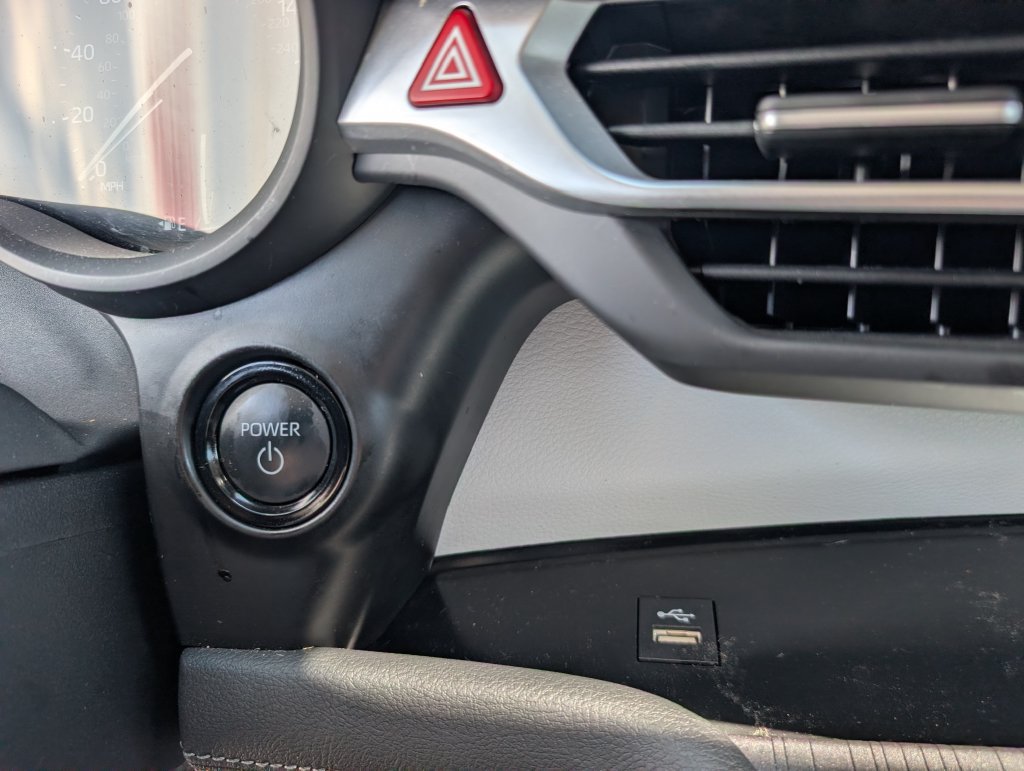 Used 2025 Toyota Sienna XLE w/ XLE Plus Package FWD image 15