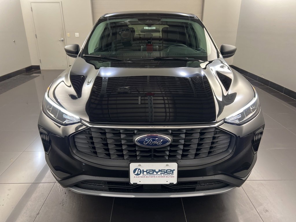 New 2025 Ford Escape Active w/ Cold Weather Package image 2