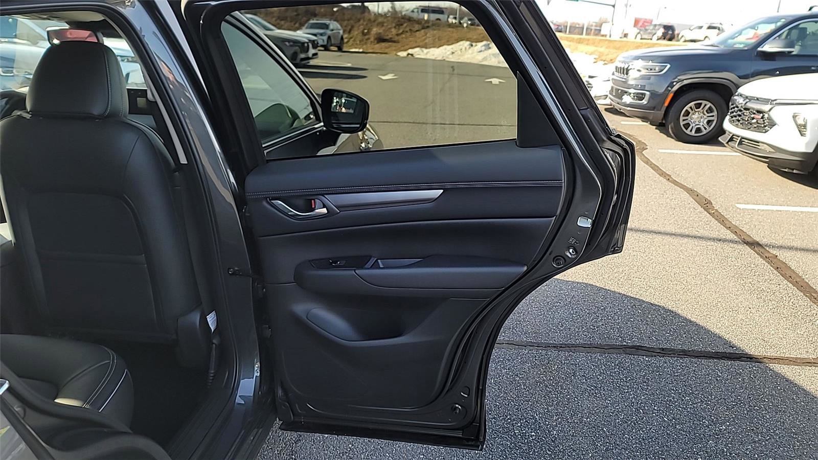 New 2025 MAZDA CX-5 AWD 2.5 S w/ Preferred Package image 11