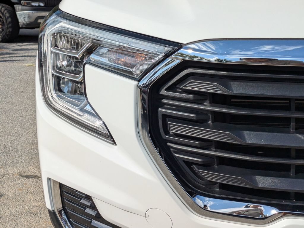 Used 2023 GMC Terrain SLE FWD image 10