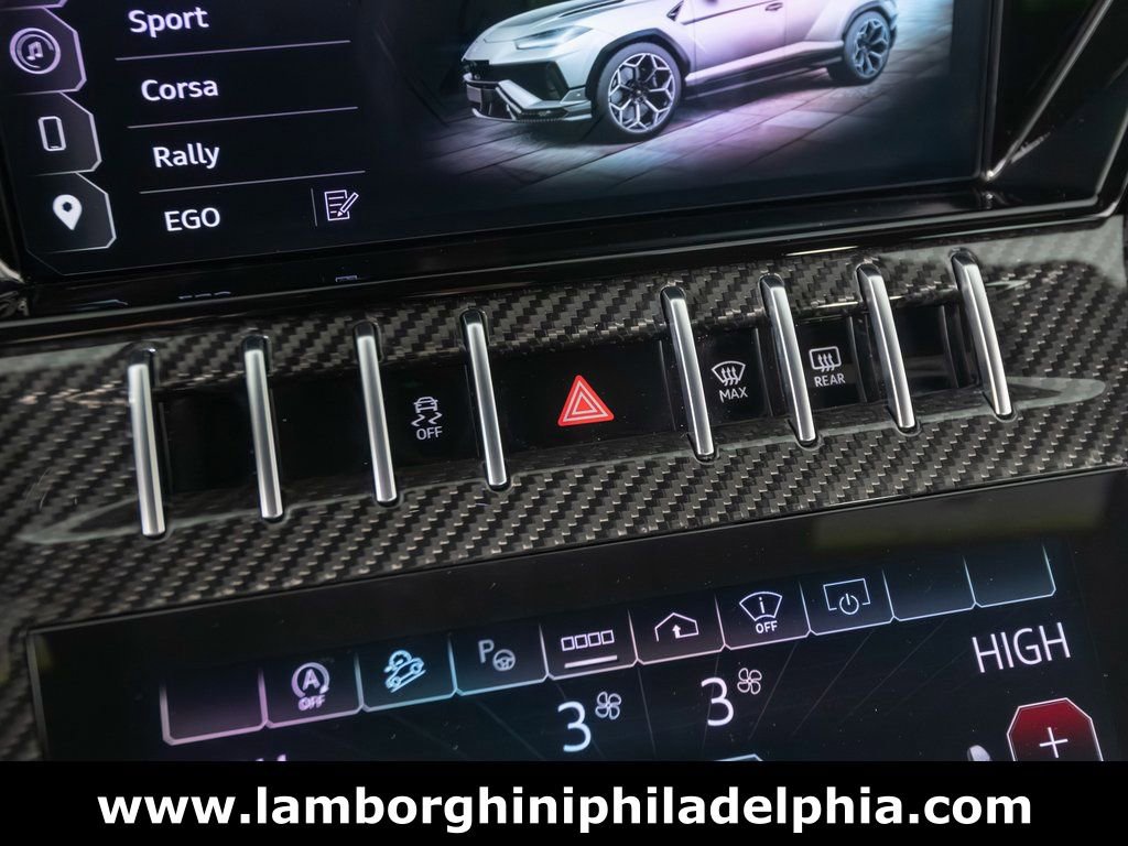 Used 2024 Lamborghini Urus Performante image 23
