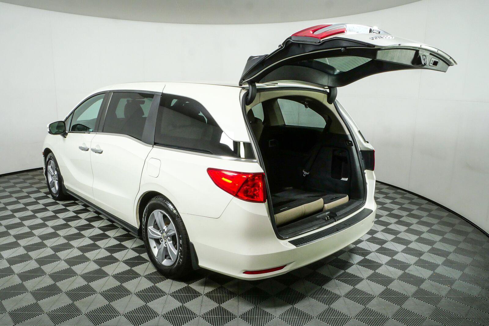 Used 2018 Honda Odyssey EX-L image 35